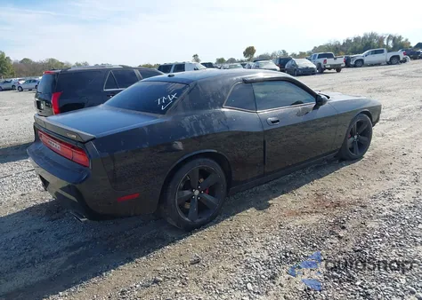 2008 Dodge Challenger Srt8 from USA, damaged, VIN 2B3LJ74W88H182914
